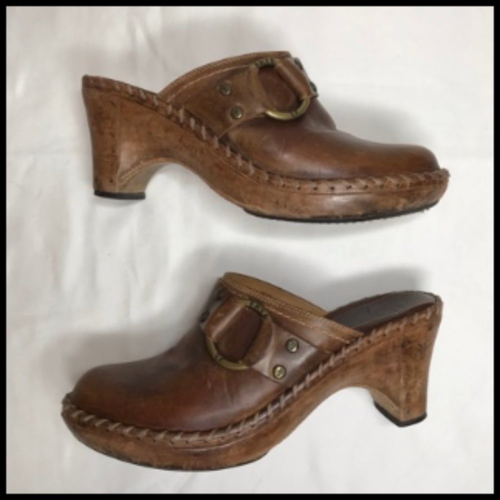 Frye Charlotte Branded Harness Ring Leather Western Slip On Mules Size 8.5